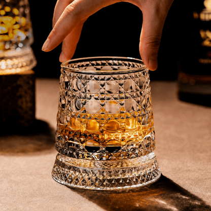 Cristelio – Pahar de Whisky Rotativ din Cristal, 360°